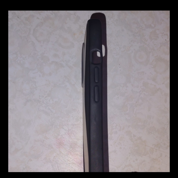 Iphone 12/pro max case's Raptic Lux & Onn brand - Picture 4 of 8